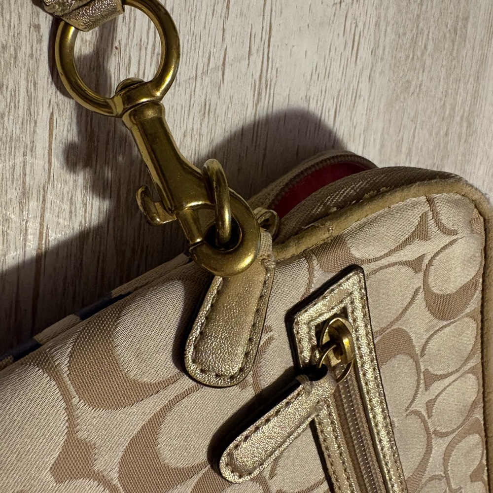 Coach Beige Crossbody Bag with Floral Accents - Picture 4 of 4